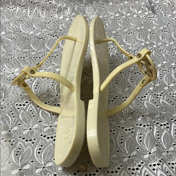 Tory Burch Cream Sandals with Gold Medallion - Picture 6 of 6